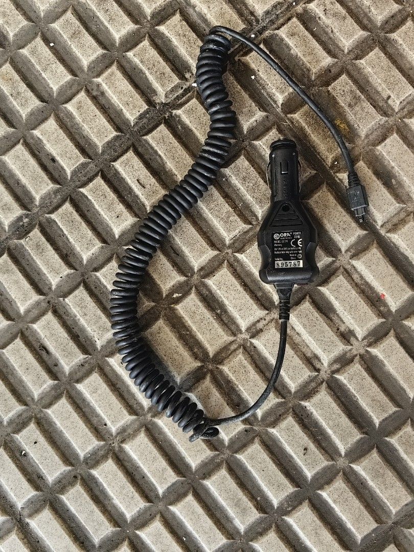 Motorola Micro Tac 12V or 24V car charger (Category: Chargers & Cables) located in Quezon City. Submitted by pcctiger1974 (Listing ID 1273943976, Image 1). Description: ORA power cord model GECP6 for: - Motorola Micro Tac - like new, well preserved - can be use in 12V or 24V car or truck cigarette outlet - text 0939 918 3419 for more details - item is in Trinoma QC area.