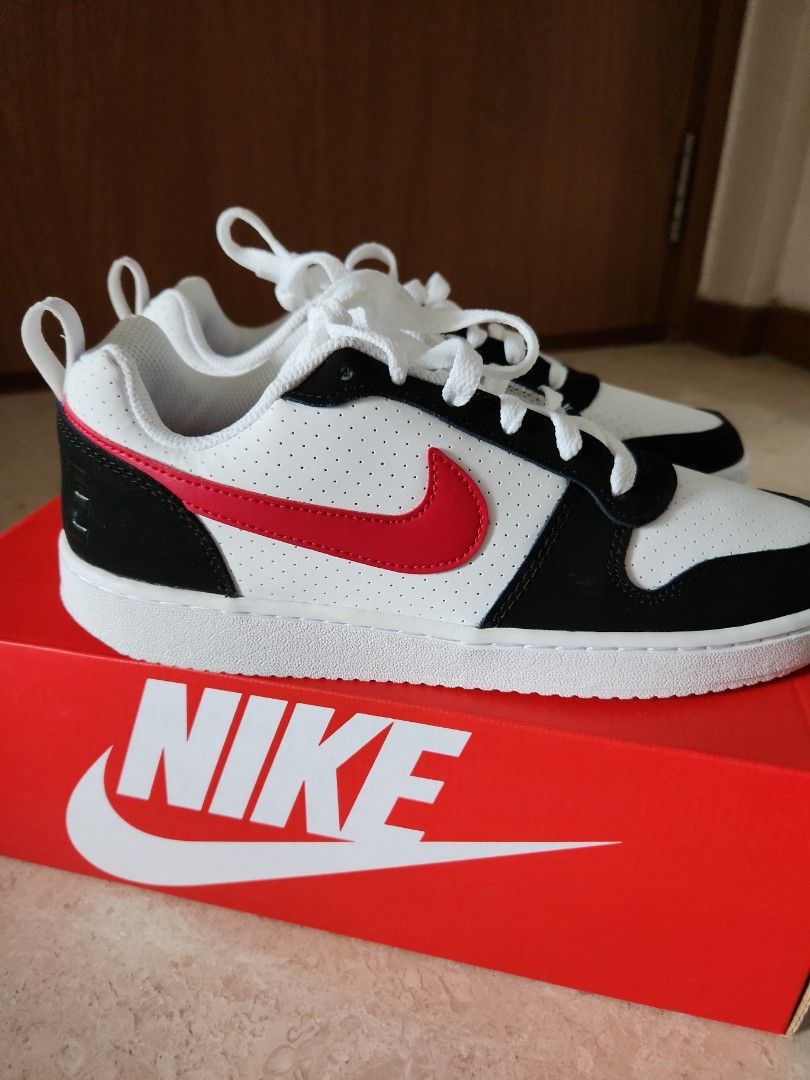 Red black and white nikes outlet