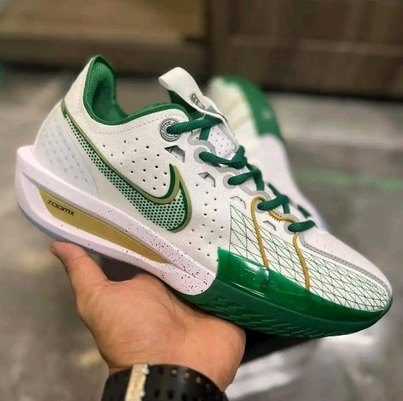 Kyrie 3 celtics shoes hot sale