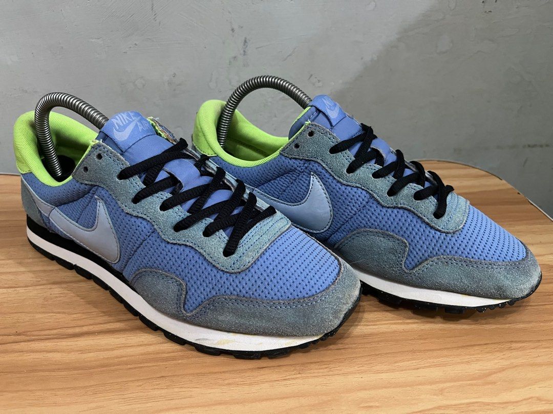 Nike internationalist light blue top