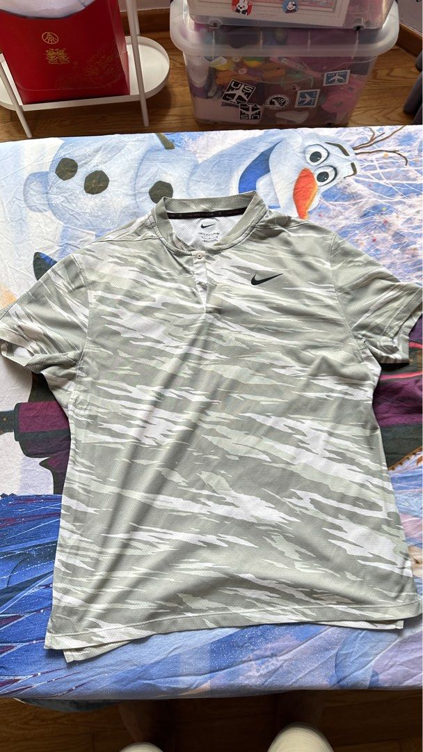 Tiger woods camo cheap golf shirt