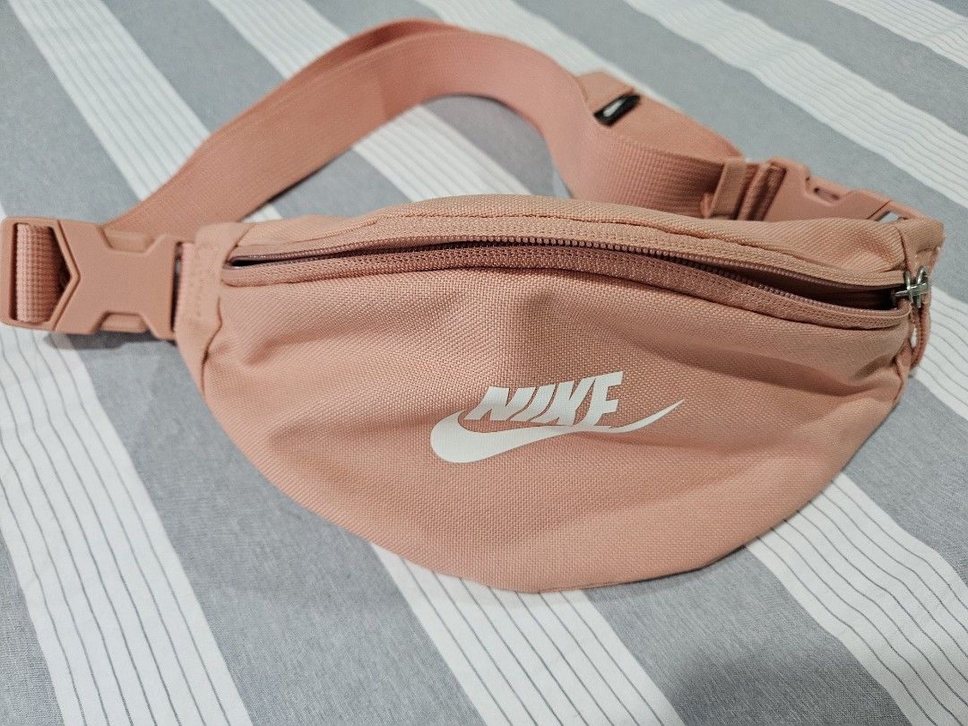 Nike waist store bag price