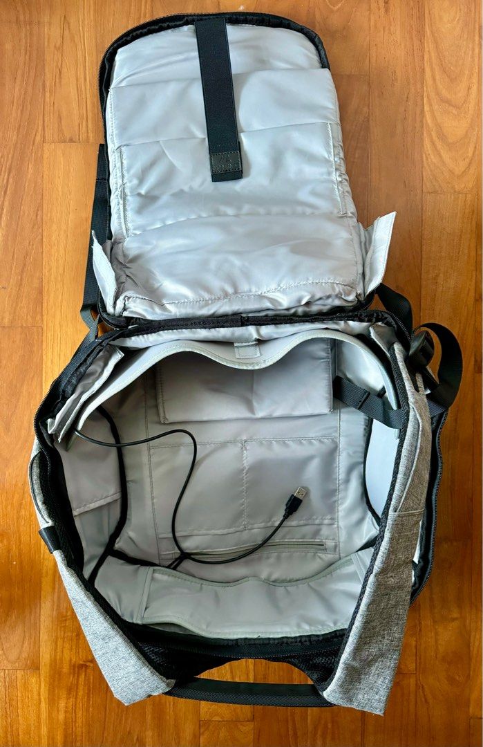 Nordace Modernist Urban Max Smart Backpack