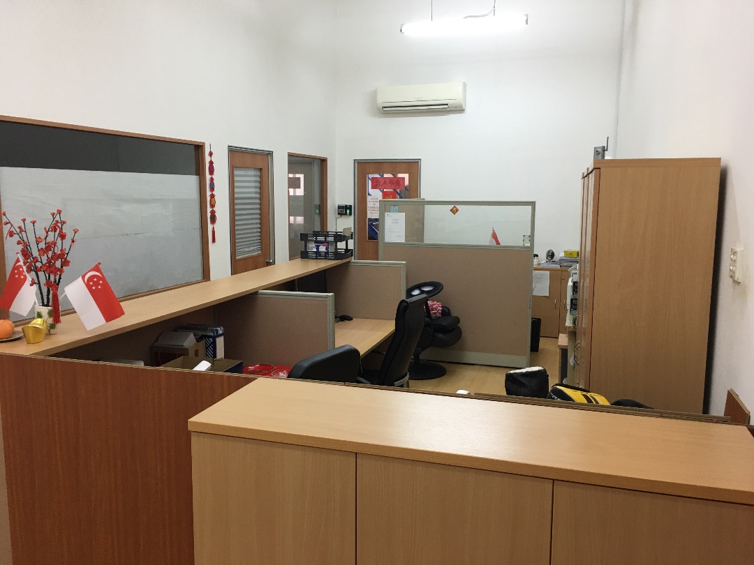 Office Table space for rent, Property, Rentals, Commercial on Carousell