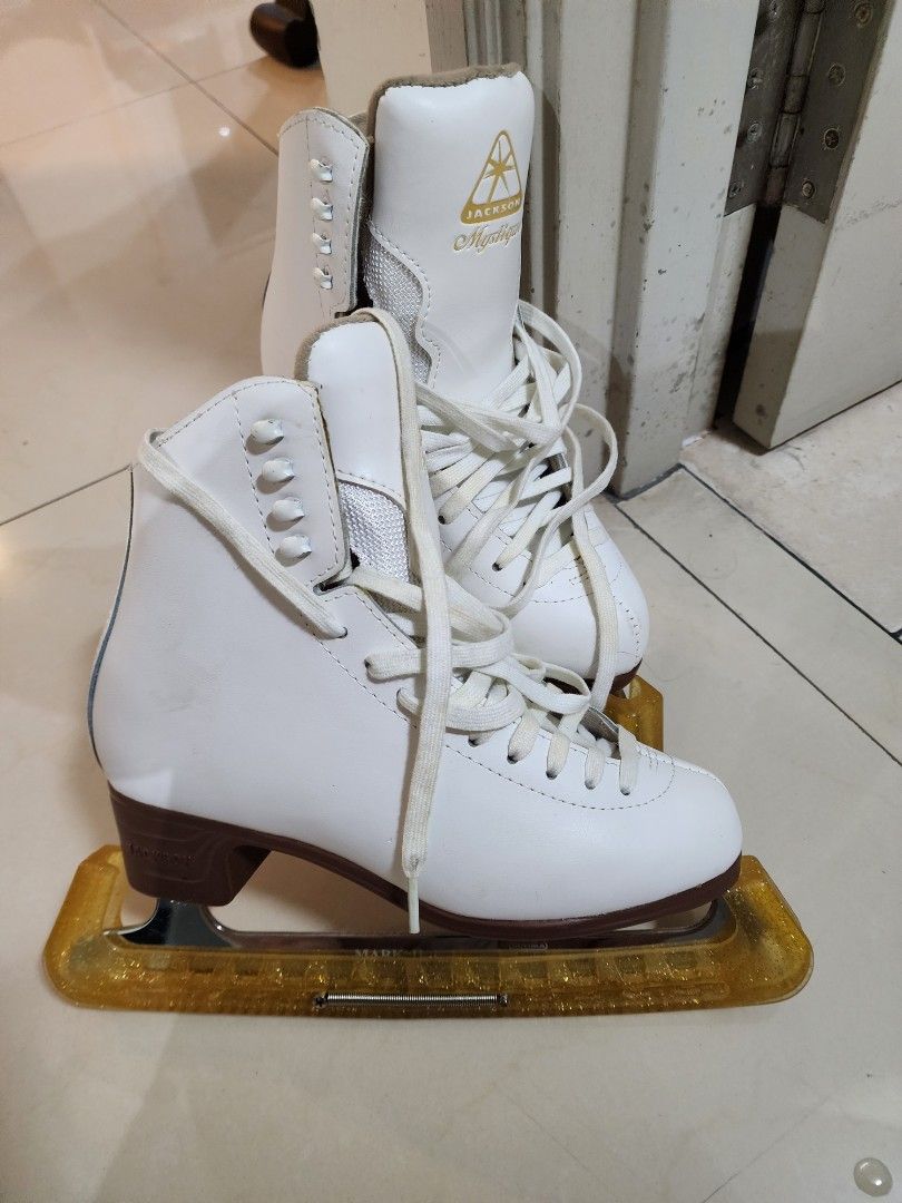 Jackson hotsell skating shoes