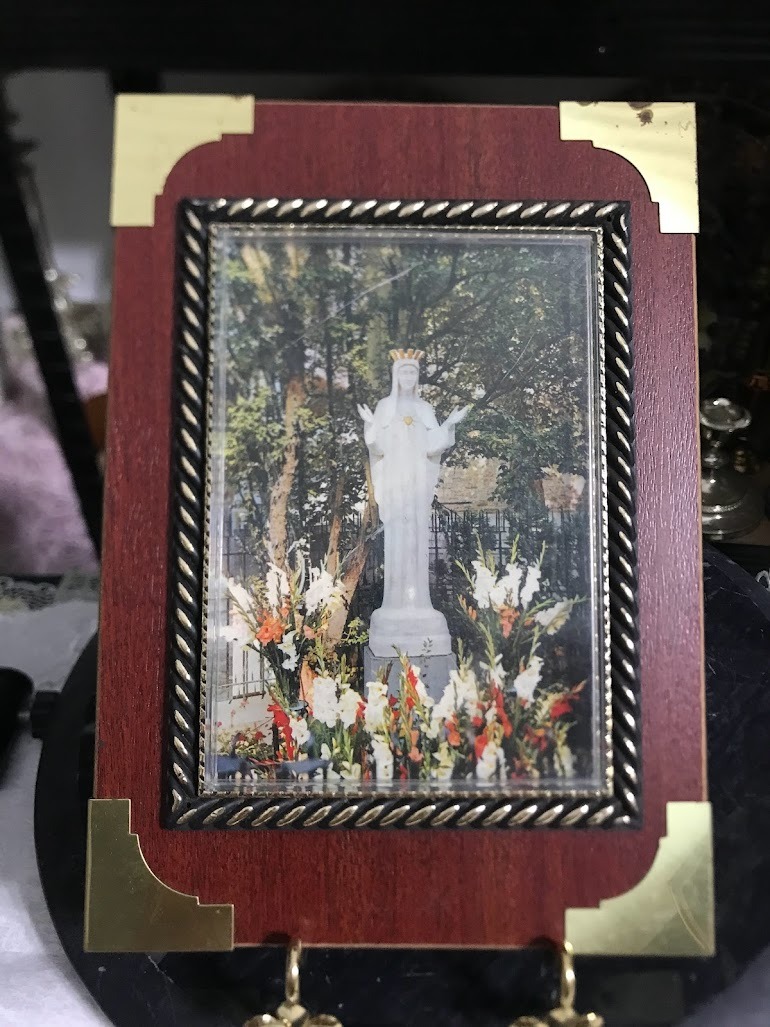Our Lady with the Golden Heart of Beauraing Plaque, Hobbies & Toys ...