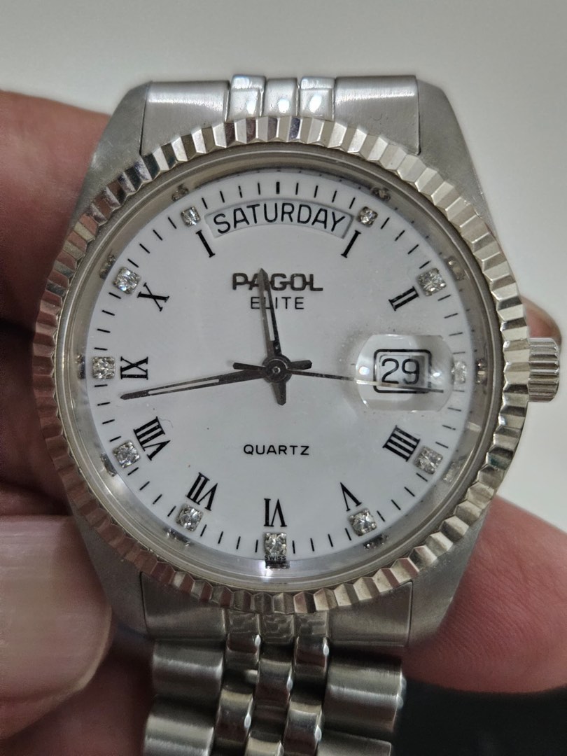 VINTAGE PAGOL ELITE QUARTZ WATCHES 33mm Luxury Watches on Carousell