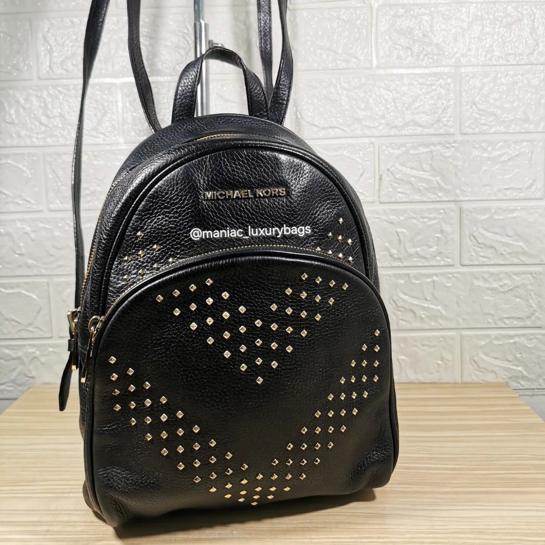 Michael kors 2025 abbey studded backpack