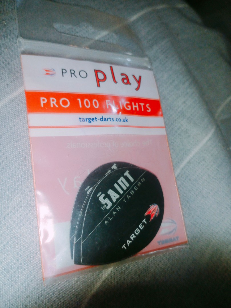 Pro Play Pro 100 Flights Darts, 運動產品, 其他運動配件- Carousell