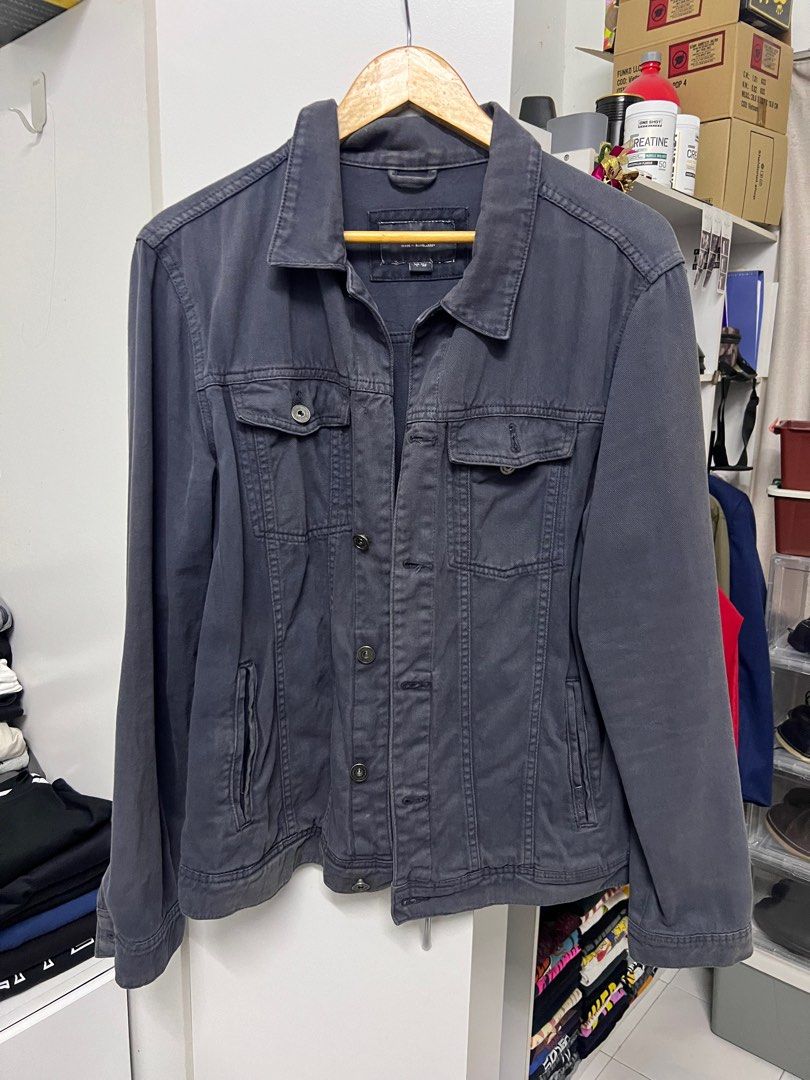Pull & Bear Denim Jacket (Category: Coats, Jackets and Outerwear) located in Kuala Lumpur. Submitted by iezatismail (Listing ID 1274032872, Image 1). Description: Pull & Bear Denim Jacket Good condition DFOD .