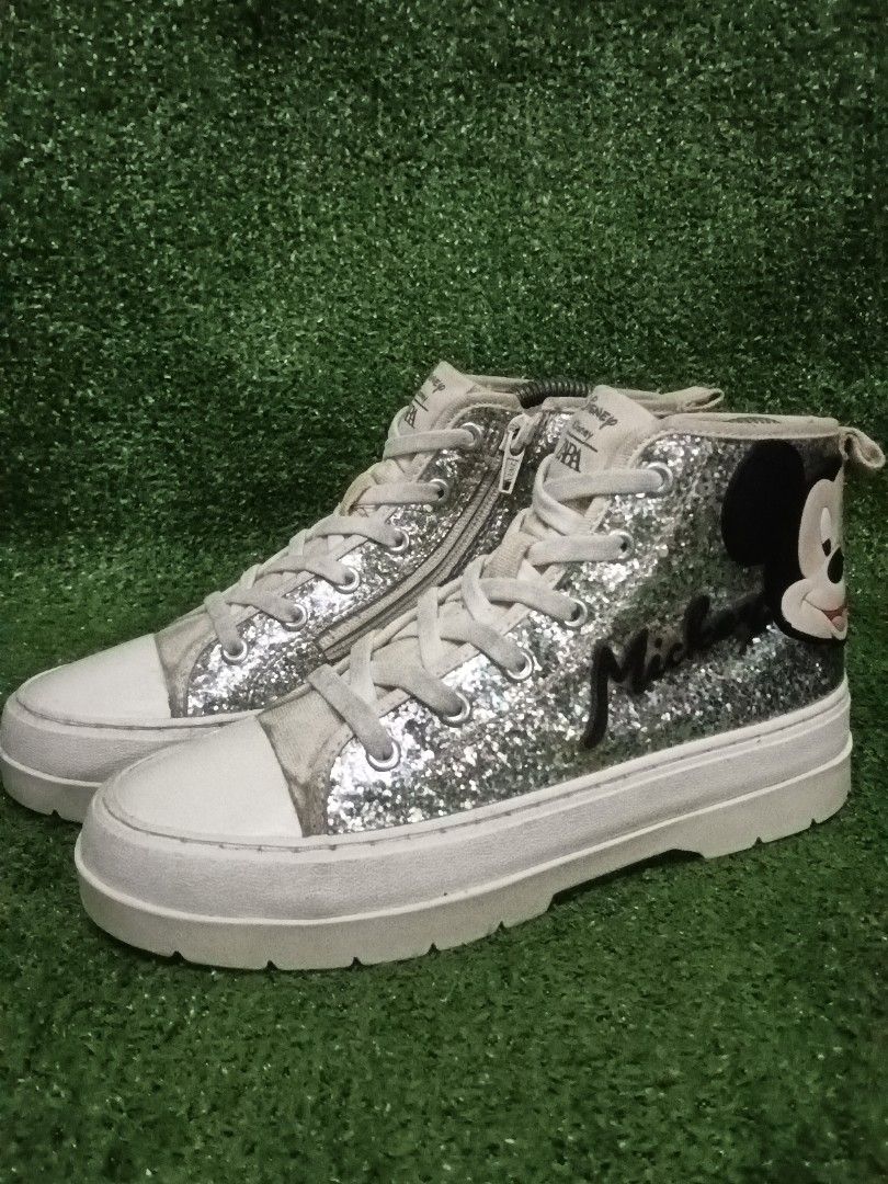 Tenis mickey shop zara
