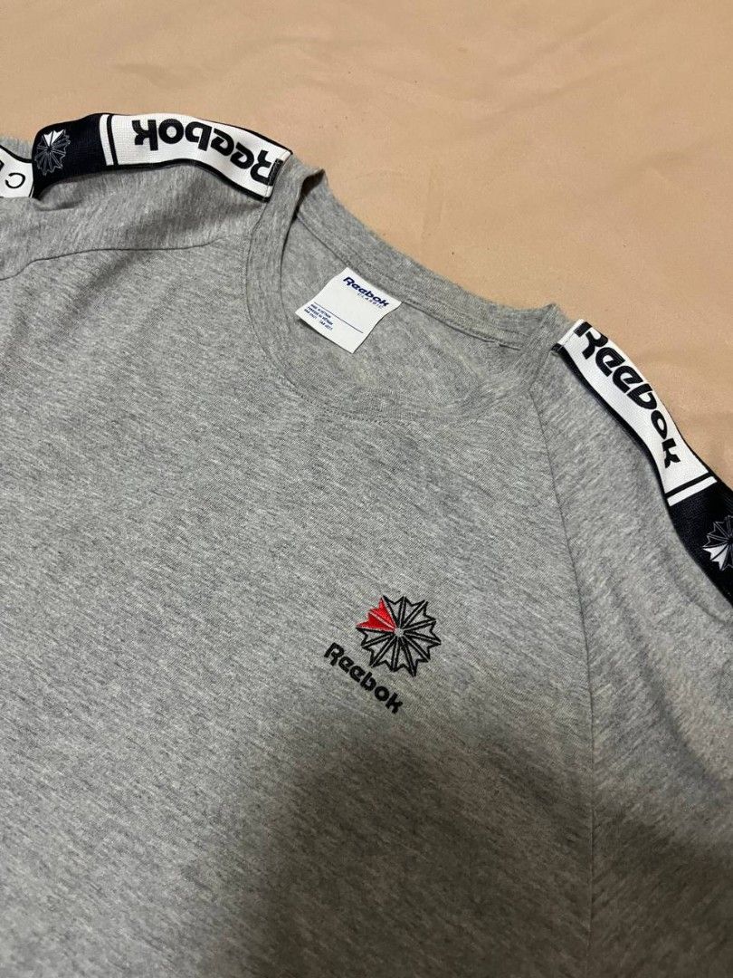 Reebok hotsell classic tee