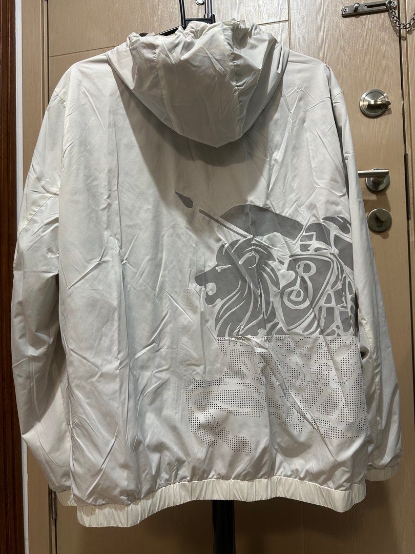 Burberry sport cheap reflective jacket