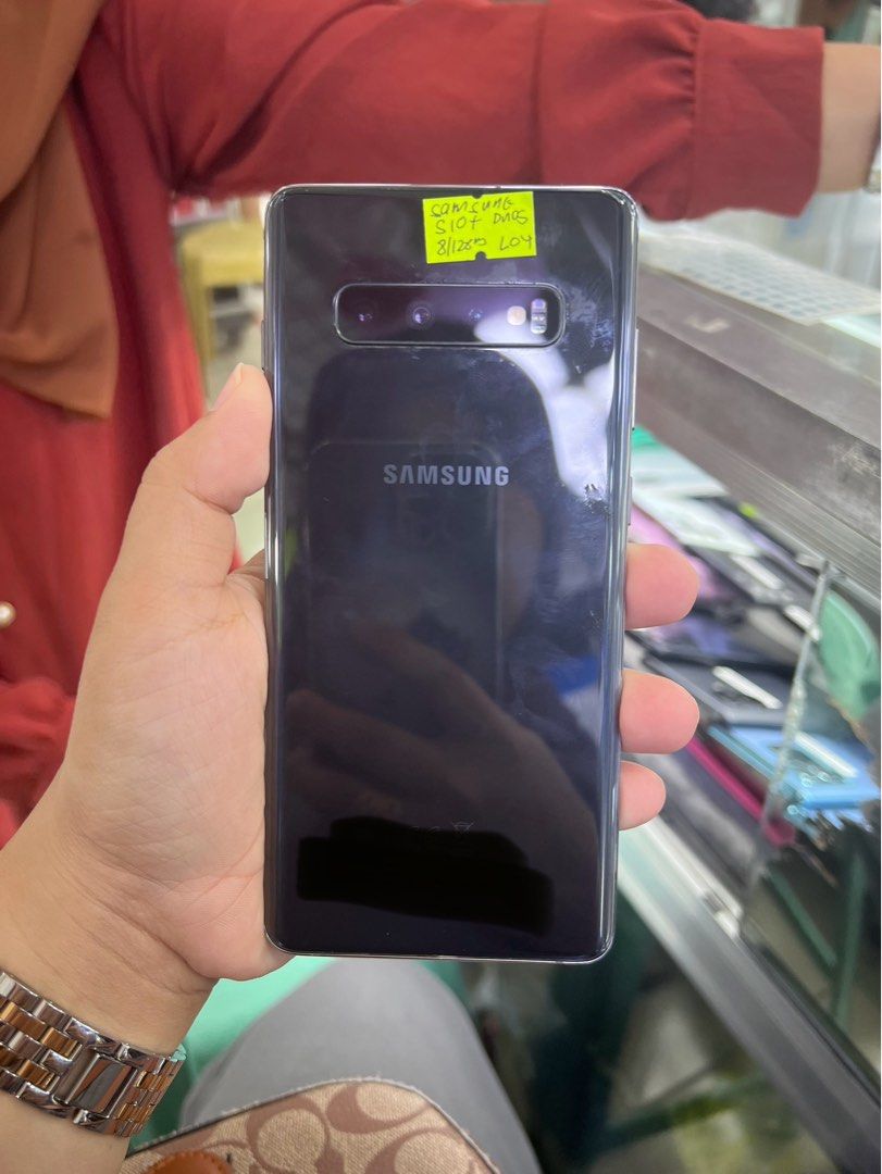 Samsung S10 Plus 128gb Dualsim FU (Category: Samsung) located in San Juan City. Submitted by javedsgadgetshop (Listing ID 1274083361, Image 1). Description: OPEN FOR INSTALLMENT VIA CREDIT CARD/GGIVES & SWAP/TRADE-IN! WE BUY AND SELL ( ANYKINDS OF UNIT BINIBILI PO NAMIN)! PTPA : Padelete po f bawal Read ❗️Onhand ‼️ Samsung S10+ •128gb •NTC Variant •Good batt health •Factory Unlock •95% Smoothness •No hidden issue | No Repaired •100% Authentic | N
