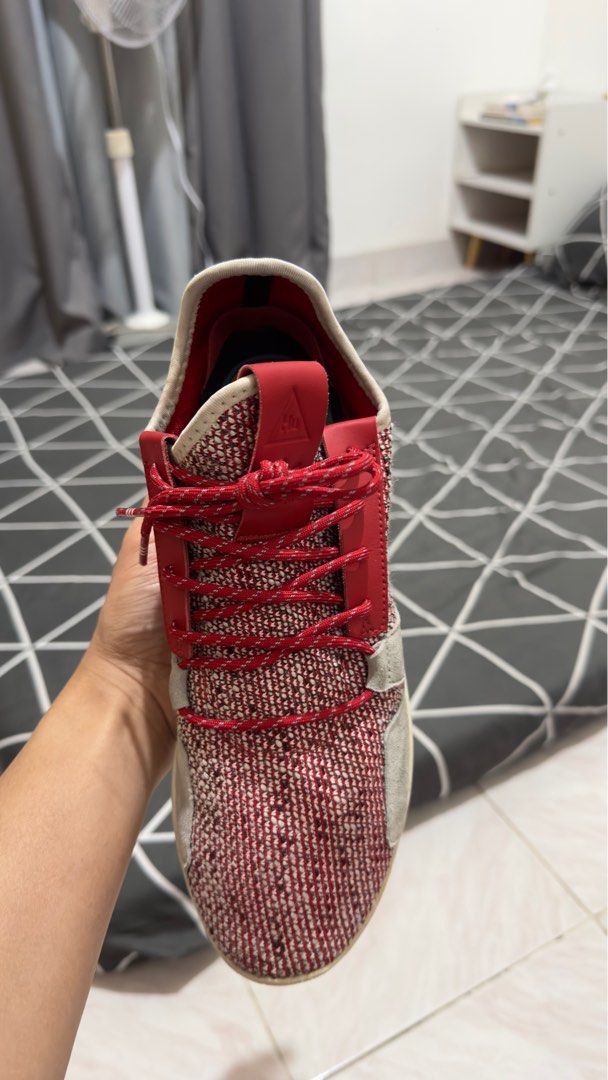 Selling Adidas Tennis HU V2 x Pharrell Williams Scarlet 2018