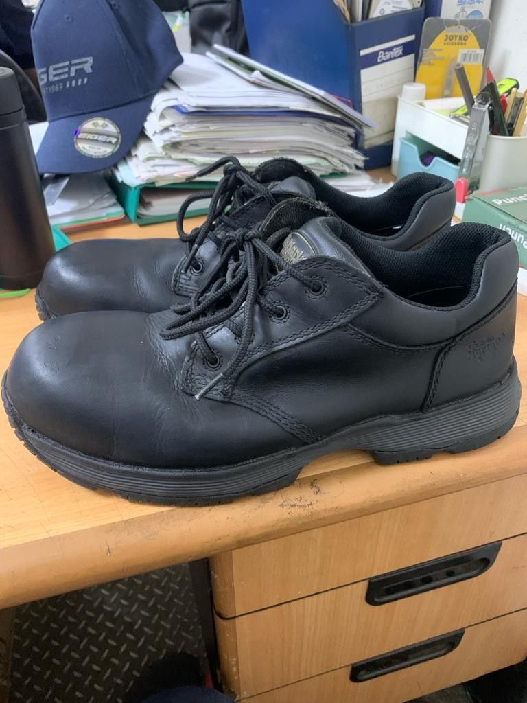 Sepatu safety dr marten clearance