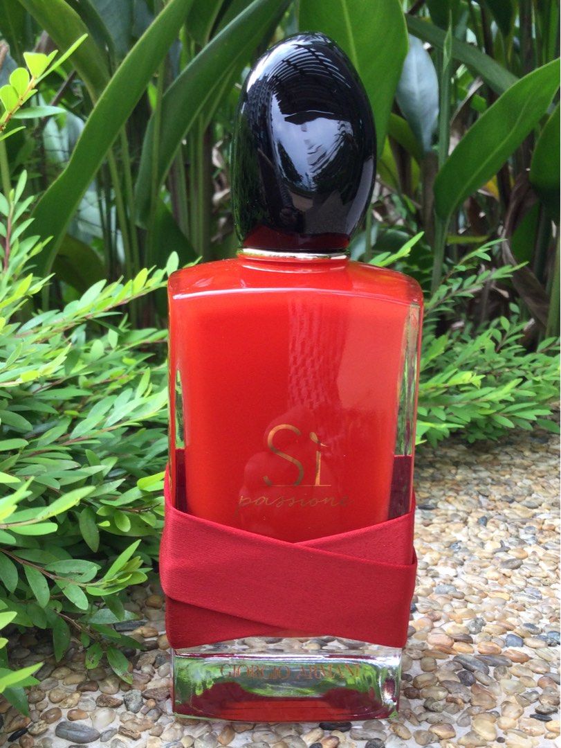 Si Passione Red Maestro Beauty Personal Care Fragrance Deodorants on Carousell