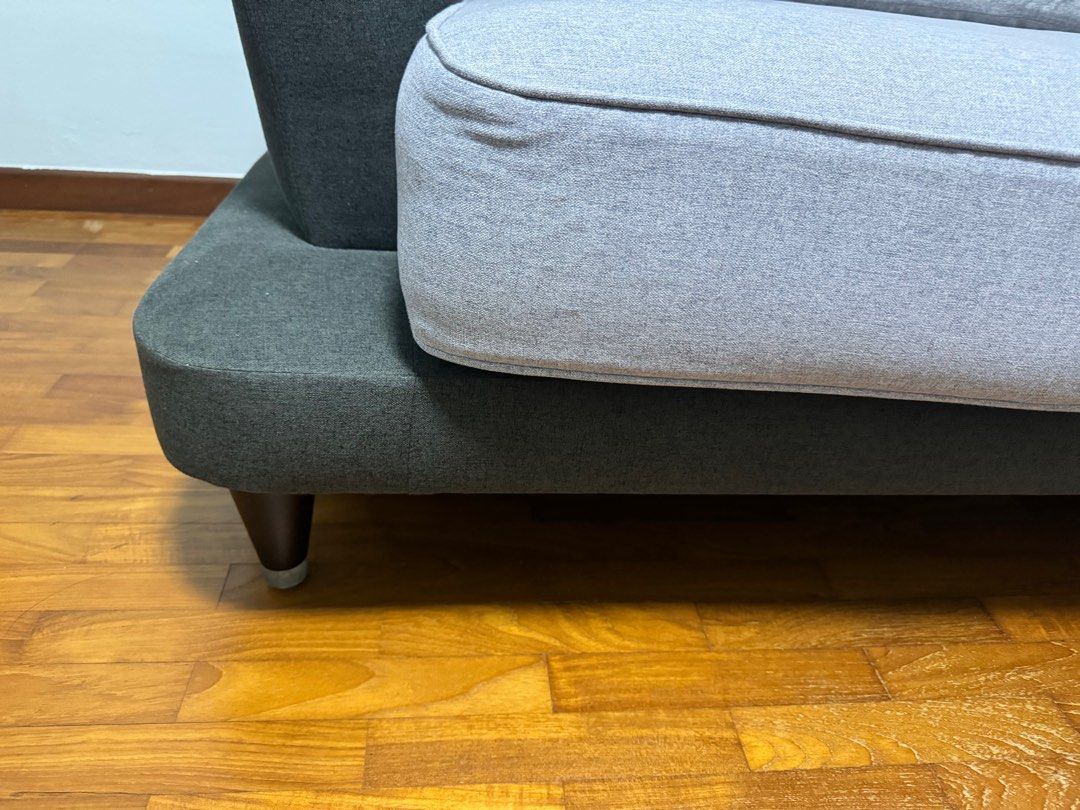 Sofas65075086237441112
