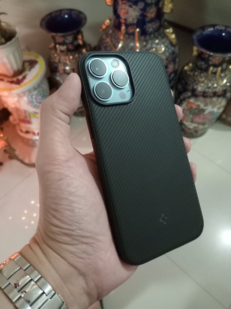 SPIGEN Mag Armor Case for IPhone 13 Peo Max, Mobile Phones & Gadgets