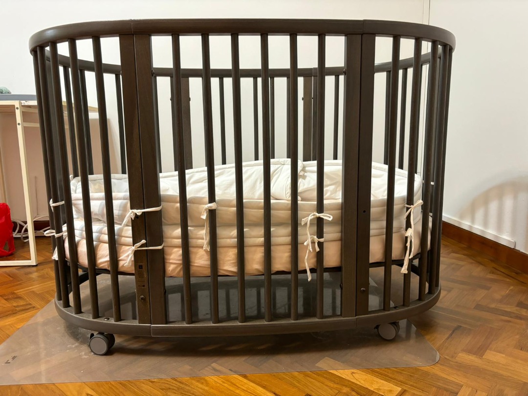 Stokke Sleepi Bed Choclate Brown, Babies & Kids, Baby Nursery & Kids