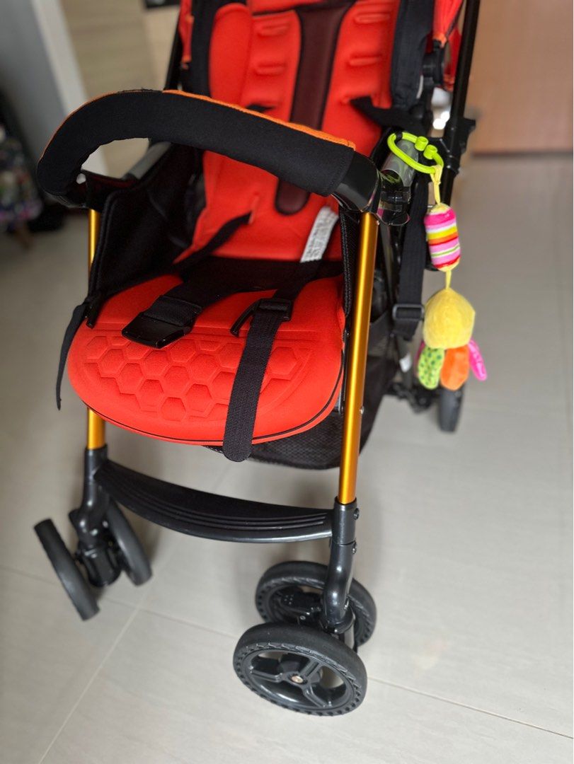 Stroller (Category: Strollers) located in Singapore. Submitted by cheerios43 (Listing ID 1273970943, Image 3). Description: Only used a few times. Like new condition. .