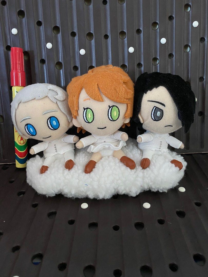 Promised neverland plush 2025