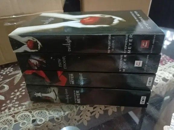 The twilight saga collection : boxed set - Stephenie Meyer - Atom