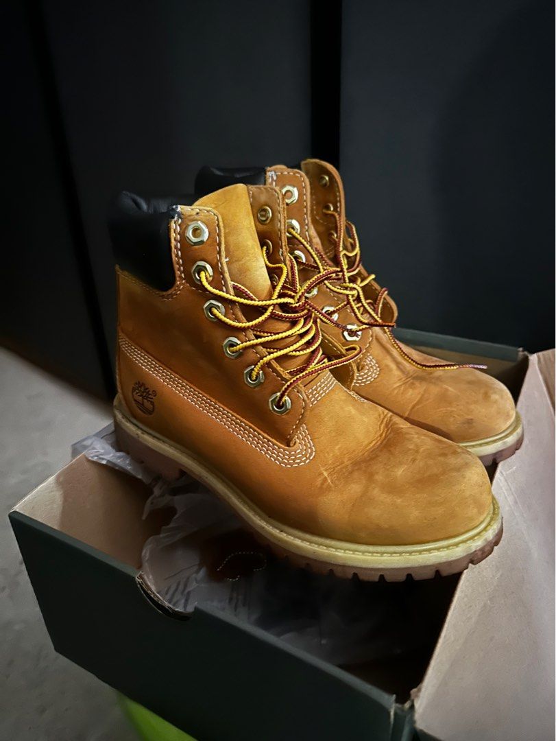 Who sells timberland best sale boots