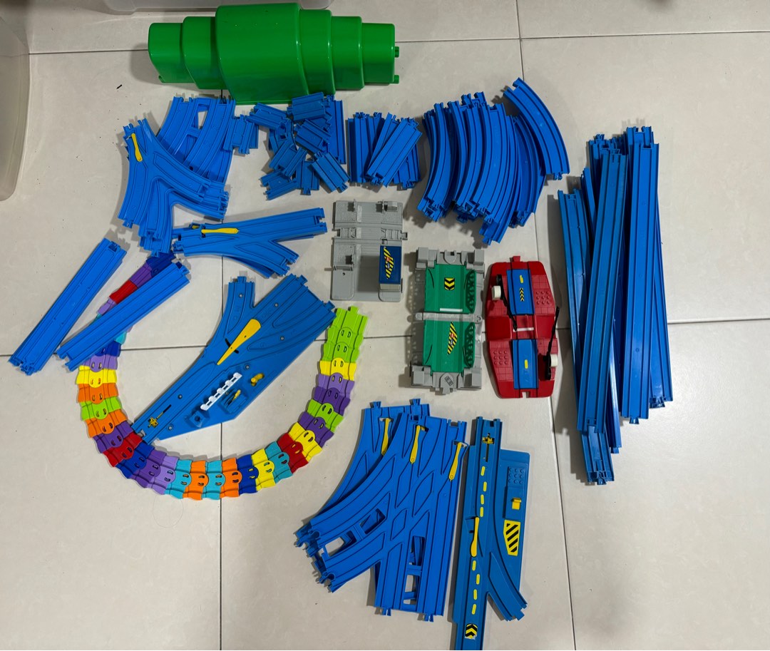 Tomy train tracks on sale