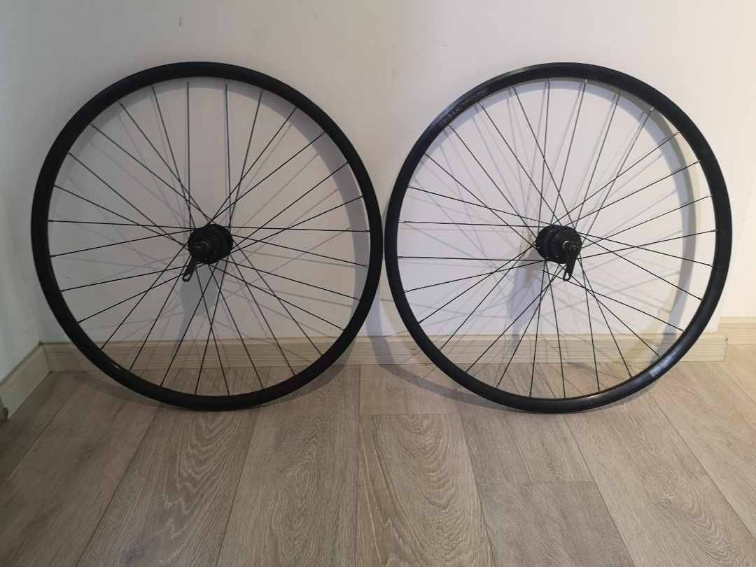 Triban tubeless ready discount wheels