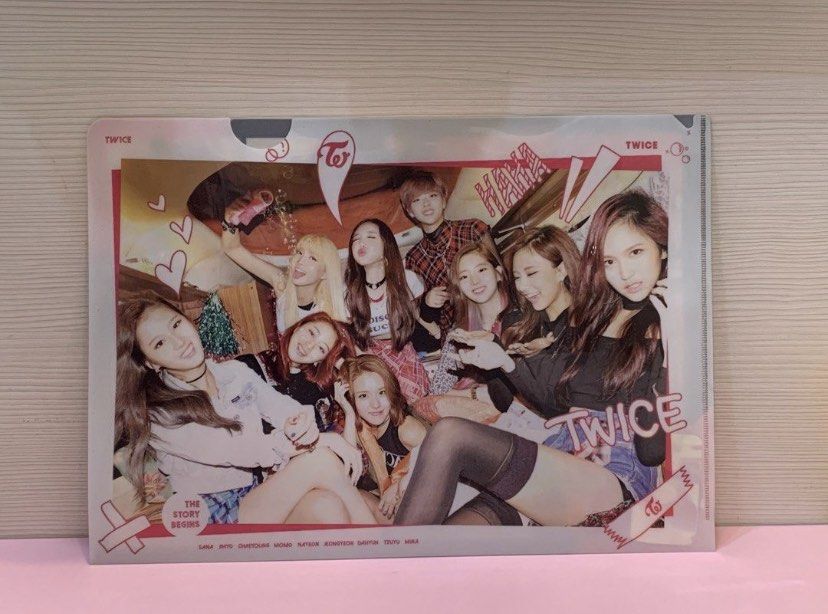 TWICE、ITZY應援物+TWICE資料夾