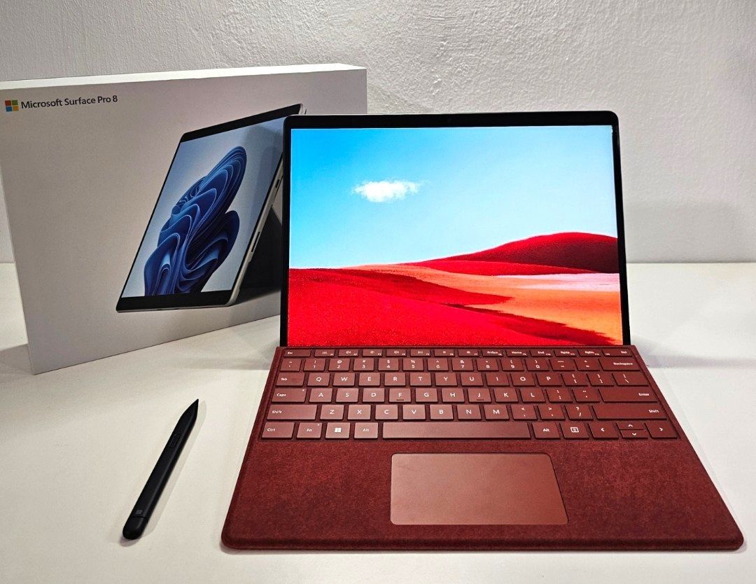 (U.P $2662) Microsoft Surface Pro 8 I5-1135G7|Iris Xe Graphics|8GB  LPDDR4X|256 GB PCLe SSD|Wi-Fi 6|1.17KG|13.0 inch PixelSense 120Hz (2880 x  1920)