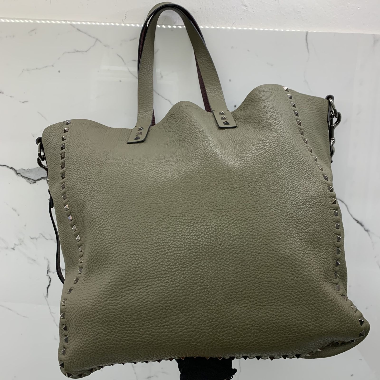 Valentino rockstud reversible hotsell tote