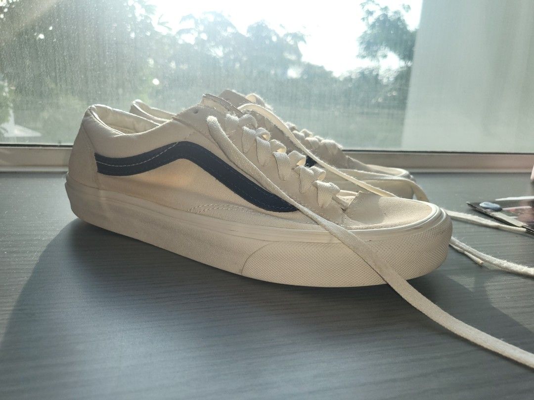 Wall white vans outlet
