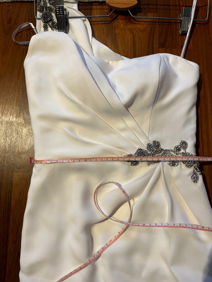 White by vera outlet wang satin sash