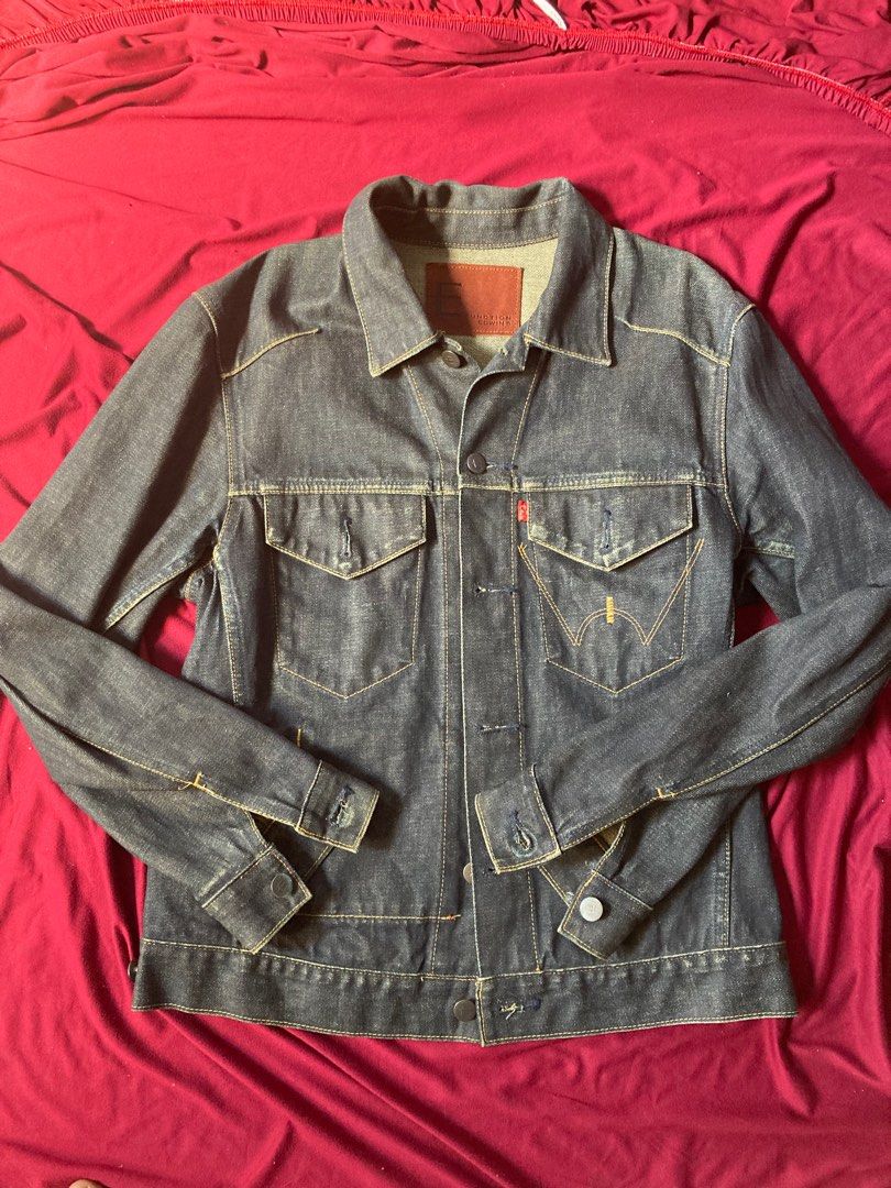 Vintage Edwin Denim Jacket (Category: Coats, Jackets and Outerwear) located in Daraga. Submitted by Soul_Vendor_ph (Listing ID 1273950785, Image 1). Description: size W18” L25” issue scratch hole left back shoulder see photos + shipping! .