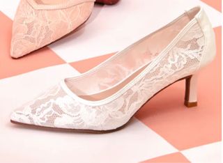 (Category: ) located in . Submitted by shoefang (Listing ID 1274033520, Image 1). Description: .