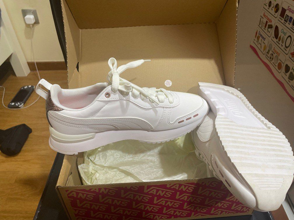 WMNS PUMA R78 Raw Metallics White Rose Gold 383833 03 Women s