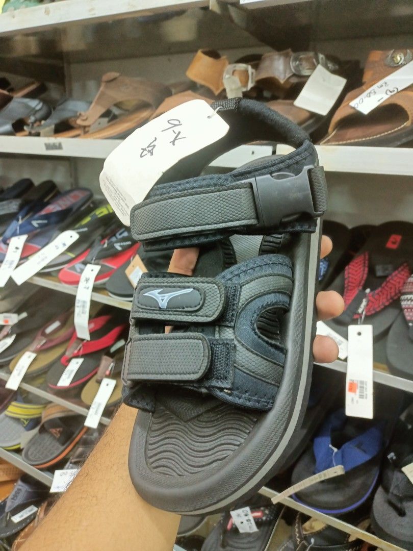 Mizuno sandals hot sale
