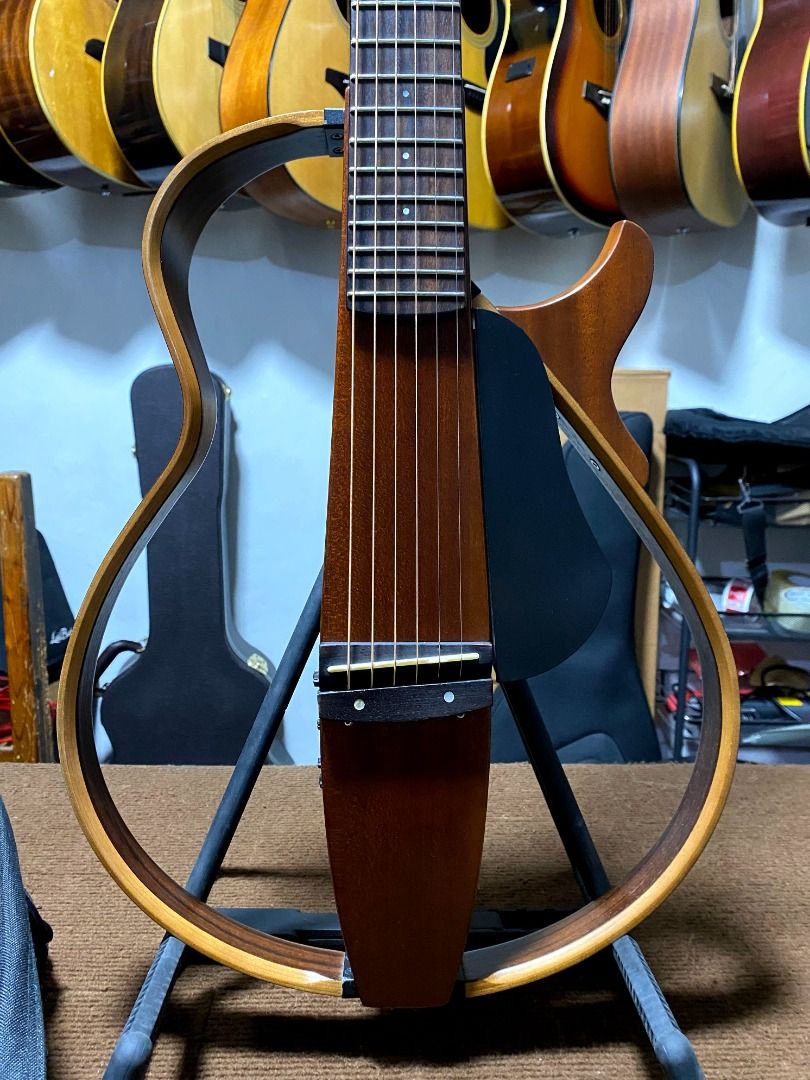 Yamaha SLG-200S NAT Silent Guitar, Hobbies & Toys, Music & Media ...