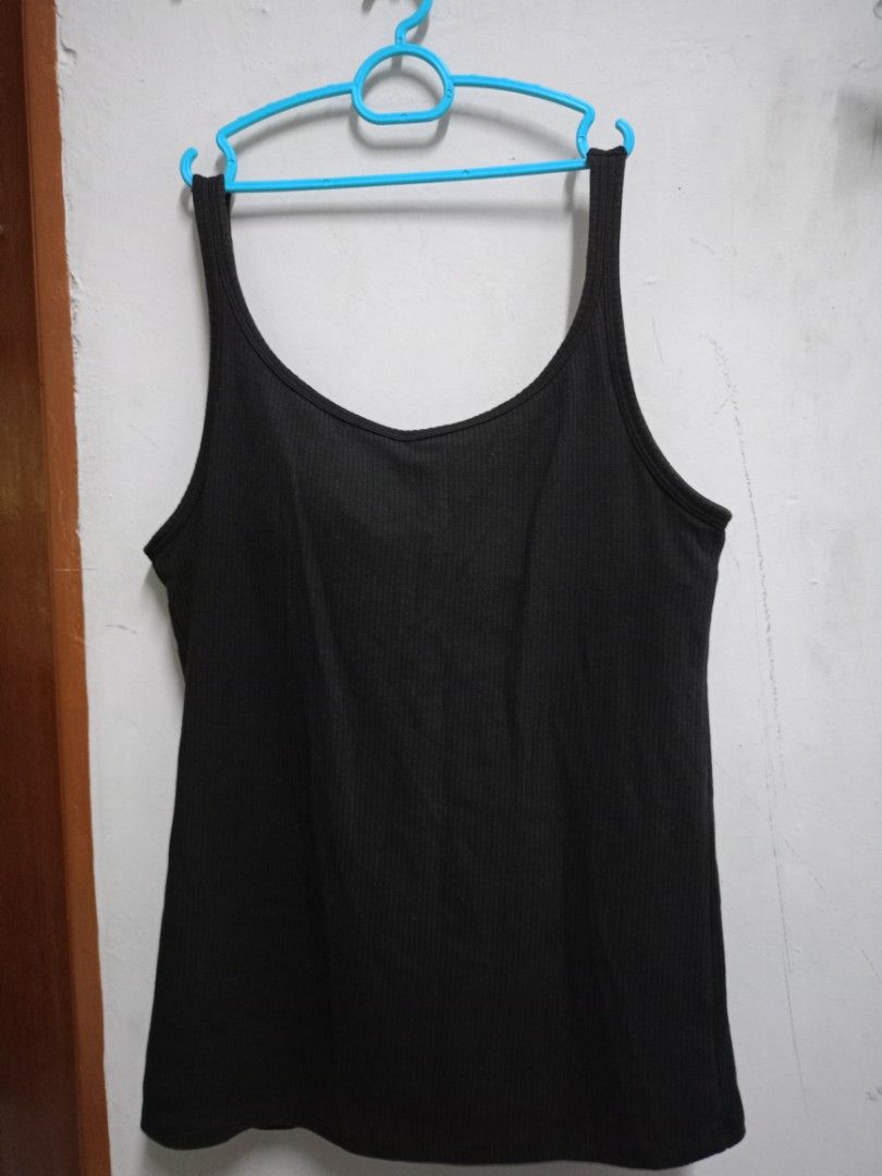 Brand New sealed 2 Packs UNIQLO Airism Camisole ALL RM59 only, Women's  Fashion, Tops, Other Tops on Carousell