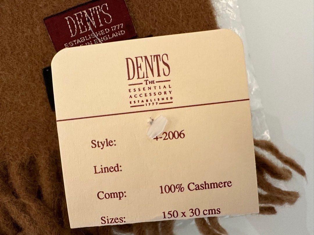順豐到付智能櫃收費約$12） 全新連包裝英國品牌Dents 1777年英國製造啡色Heritage Plain Cashmere Scarf 100%  純羊毛男性女性中性頸巾絲巾