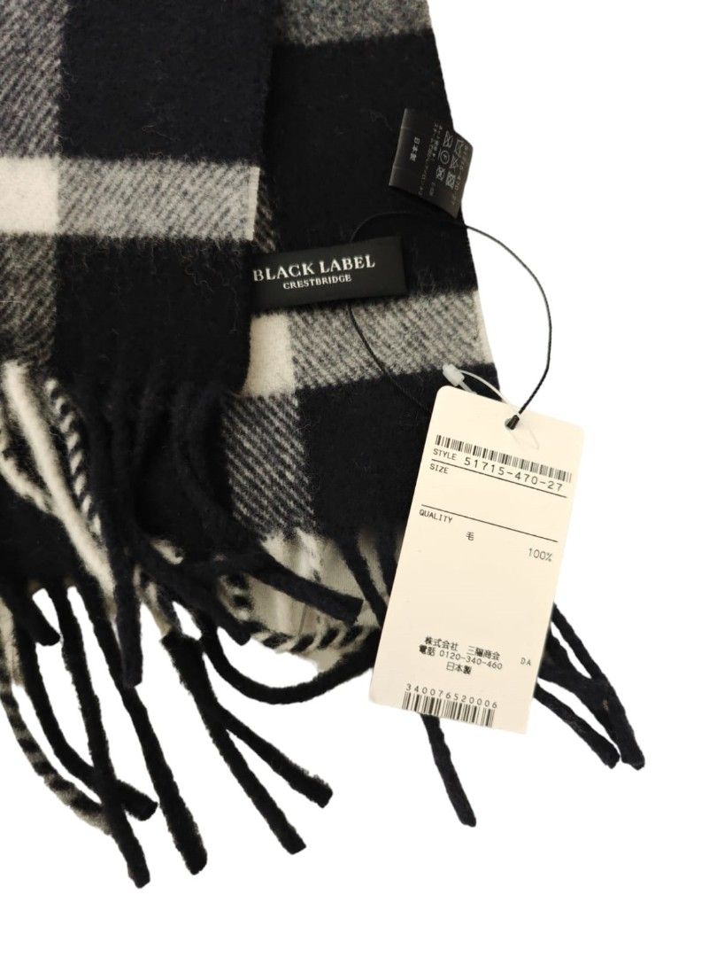 BURBERRY BLACK LABEL フード付きケーブル編みベスト 羊毛】BURBERRY BLACK LABEL フード付きケーブル編みベスト
