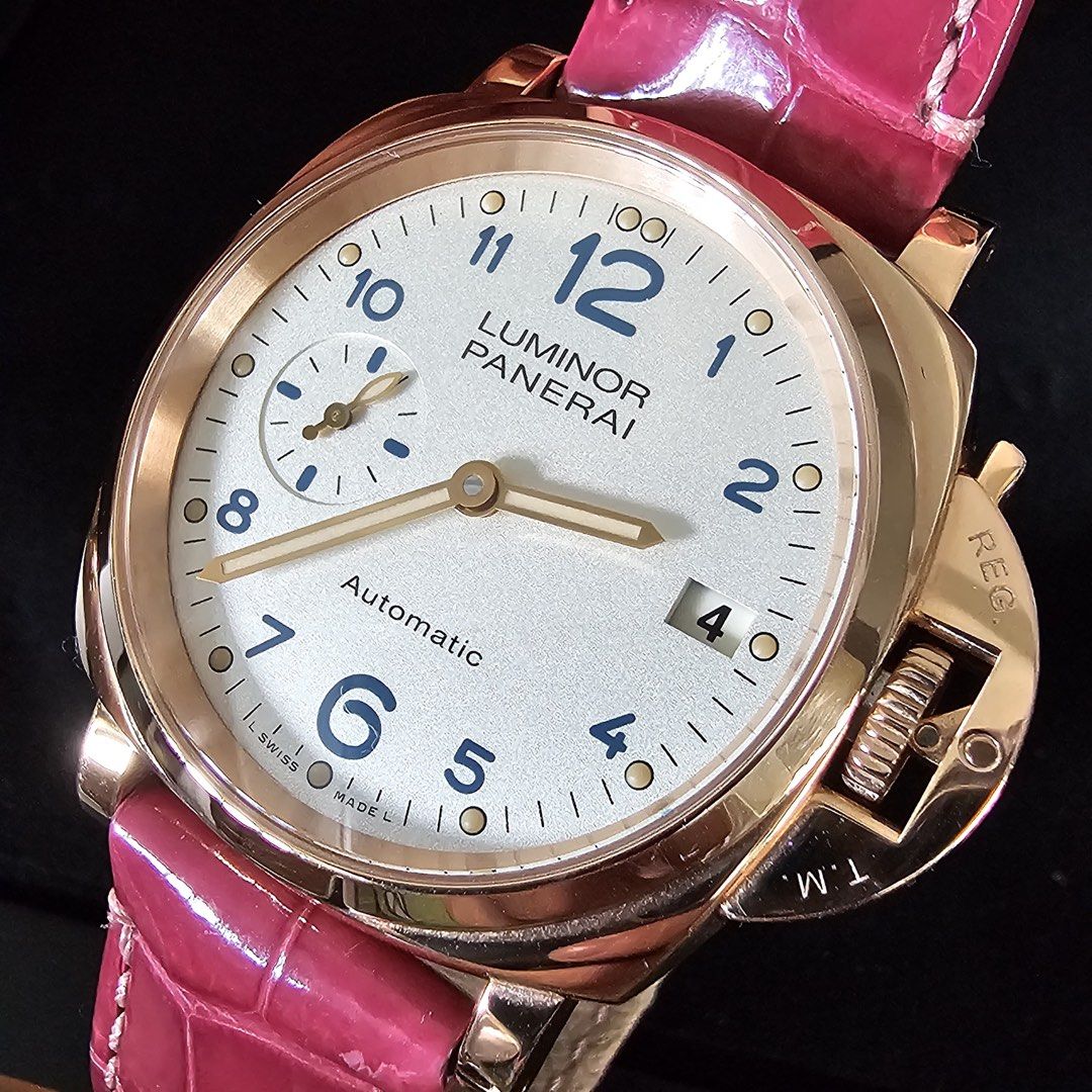 Mint condition rarely worn Panerai 38mm RG PAM756