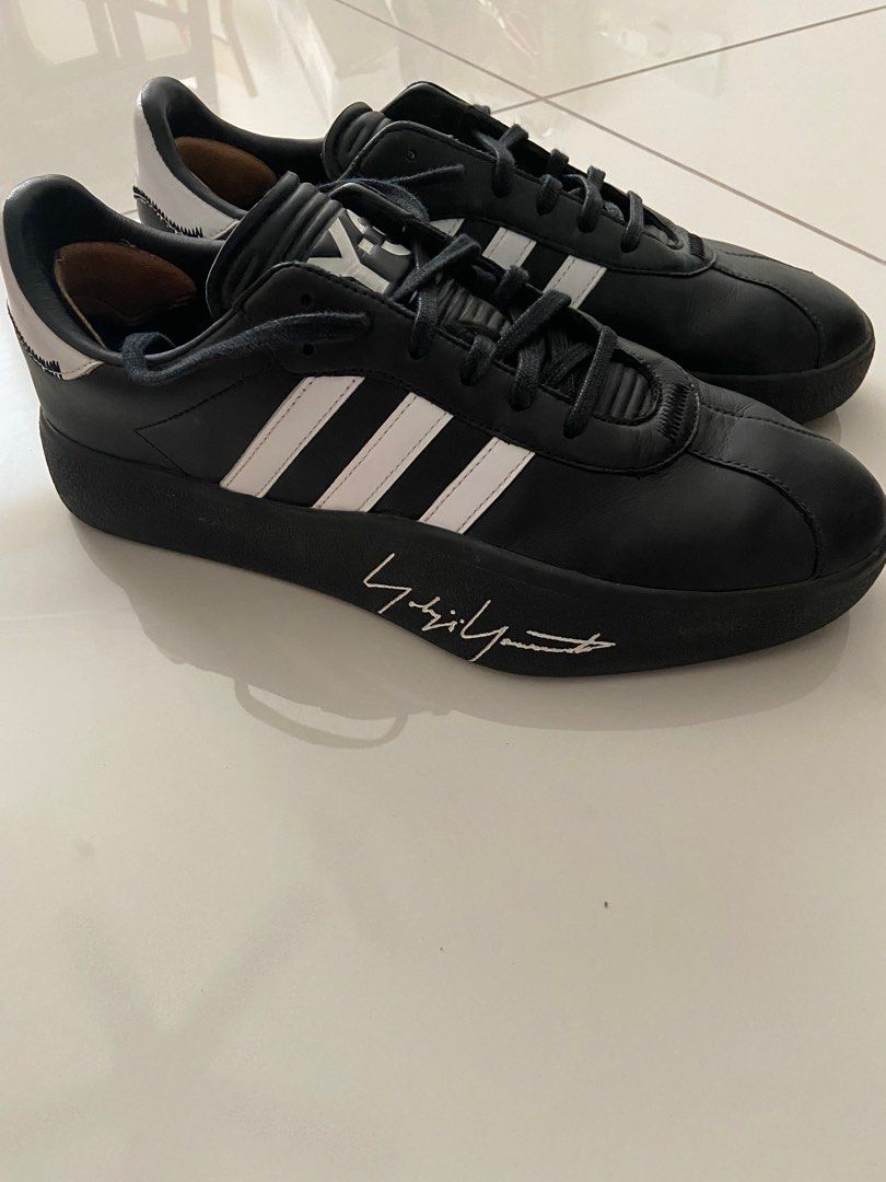 Y3 shop tangutsu football