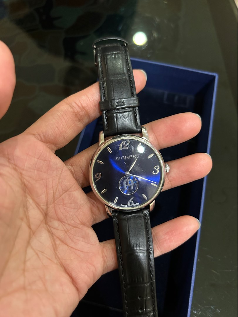 Aigner wrist watch deals