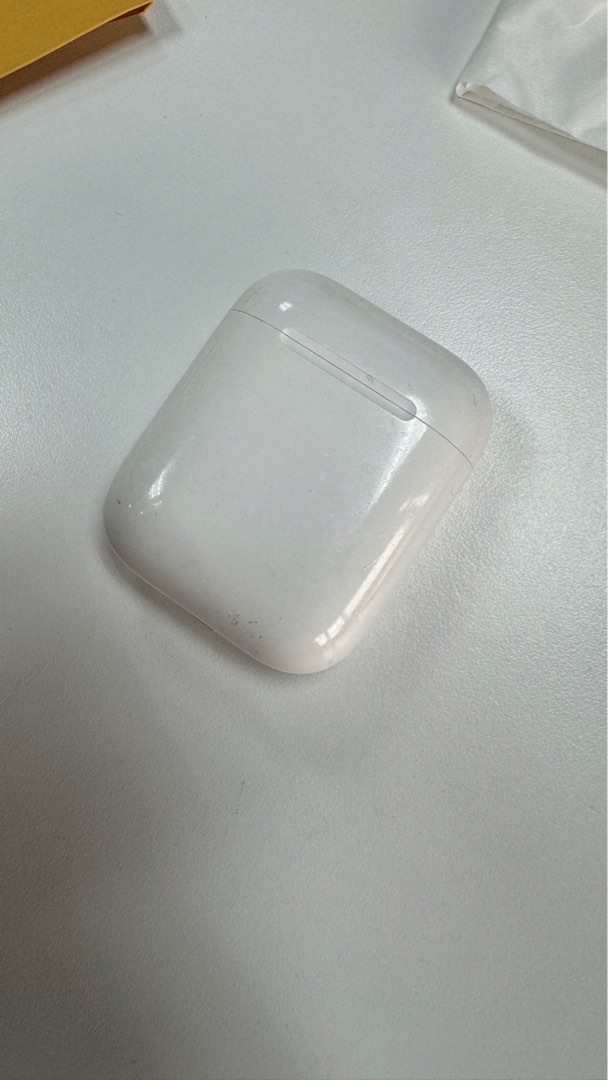 Apple Airpods Gen 2 Left side not working well, Audio, Earphones on