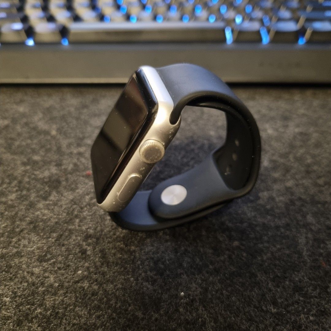 Apple watch store aluminum 42mm
