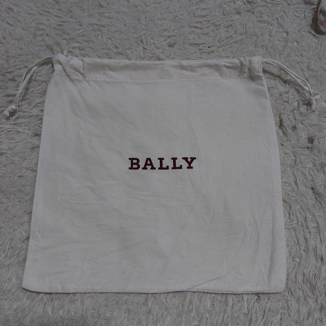 Authentic Bally dust bag 9x9 inches (Category: Luxury Bags & Wallets) located in Manila. Submitted by jfluxury.co (Listing ID 1274199642, Image 2). Description: excellent condition no flaws bought in Japan 🇯🇵 💯% Authentic. 😊 Money back guarantee. 😊 Clean and ready to use na po.