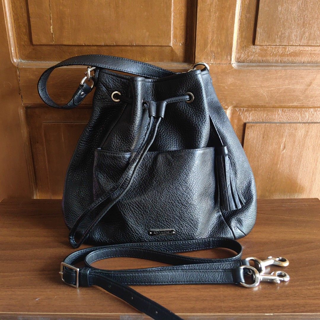 Coach avery carryall sales